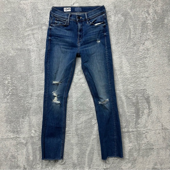 MOTHER Denim - Mother The Dazzler Ankle Fray Mid Rise Distressed Jeans Size 25 Weekend Warrior